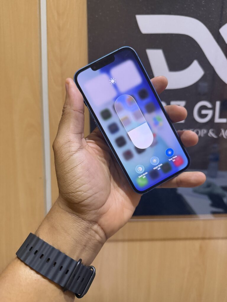 iPhone 13 năm 2026 còn mạnh ko?