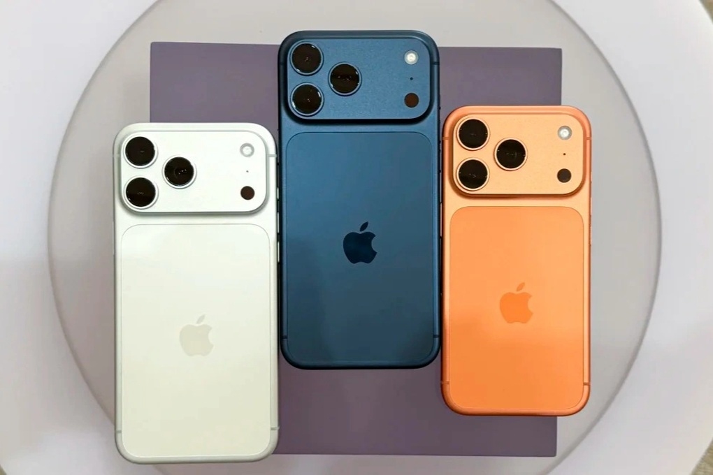 Giá iPhone 17 Pro Max giảm mạnh trước thềm ra mắt iPhone 18 Giá iPhone 17 Pro Max đang liên tục điều chỉnh trước khi iPhone 18 ra mắt, tạo cơ hội hấp dẫn cho người dùng nâng cấp điện thoại.