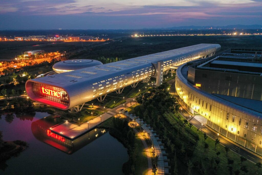 Tìm hiểu vai trò của TSMC trong hệ sinh thái bán dẫn và trí tuệ nhân tạo toàn cầu.