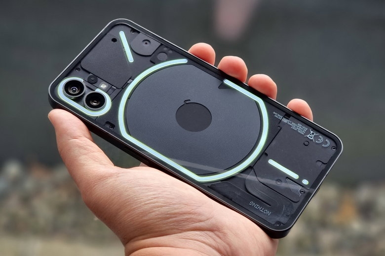 Nothing Phone 1 ra mắt năm 2022 với vai trò "phá băng"