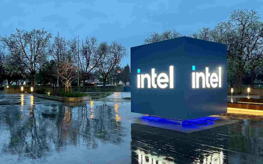Intel huy động 20 tỷ USD vốn mới cho tiến trình 14A và mảng foundry.